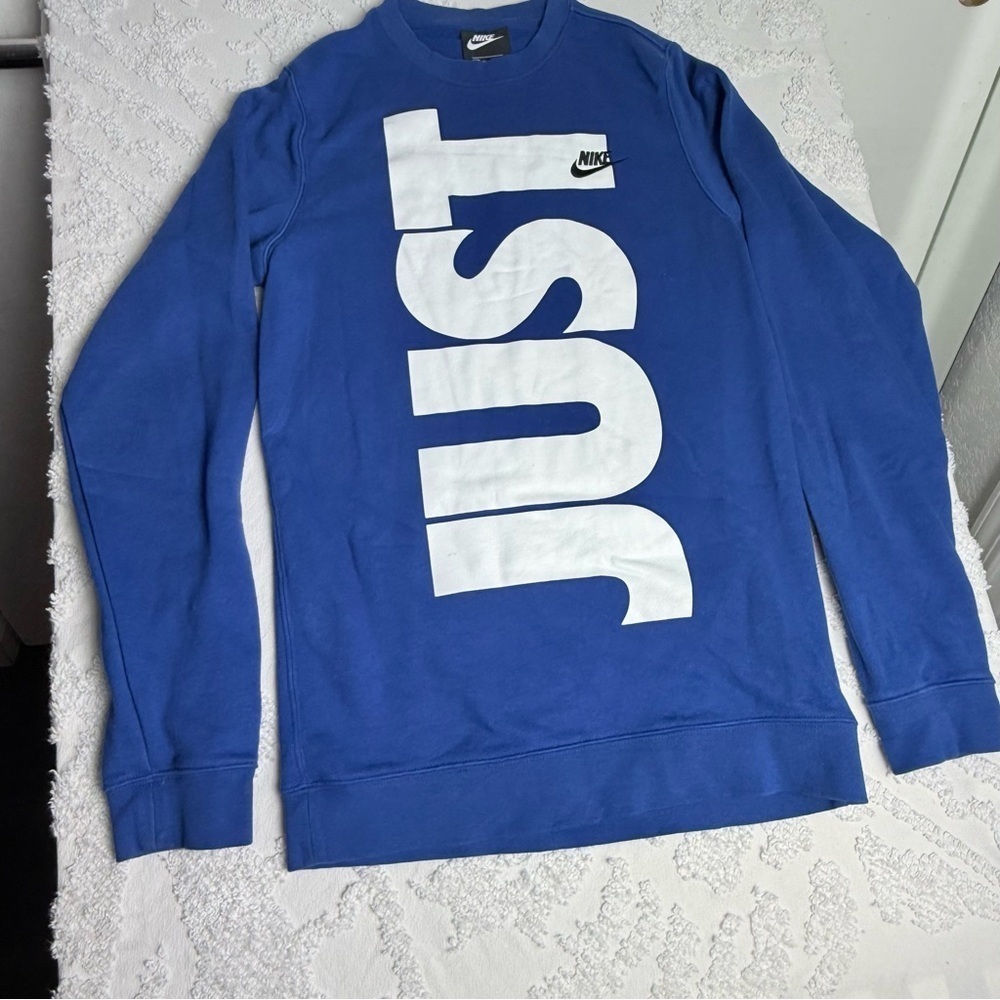 Nike Men's Blue Sweater